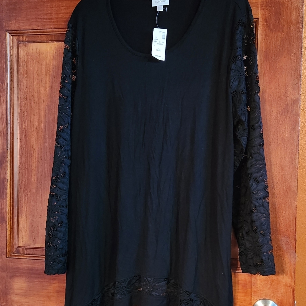 NWT Black top with lace sleeves
